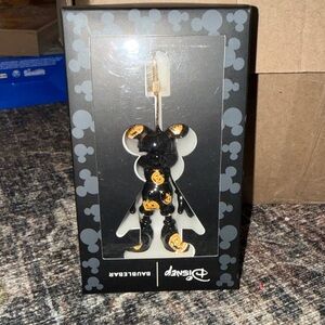 NWT BaubleBar Disney Pumpkin Mickey Keychain